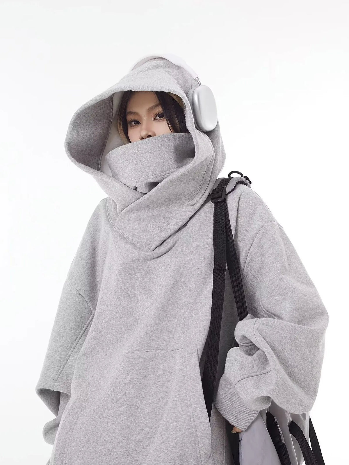 Shroud Hoodie med Høj Hals