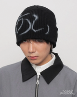 OFFSEAL Kanji Beanie