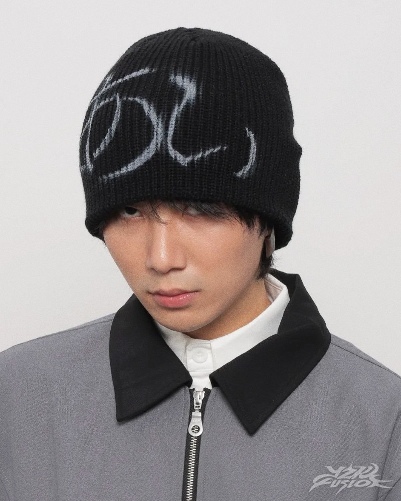OFFSEAL Kanji Beanie