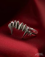 OFFSEAL Vampire Fang Ring