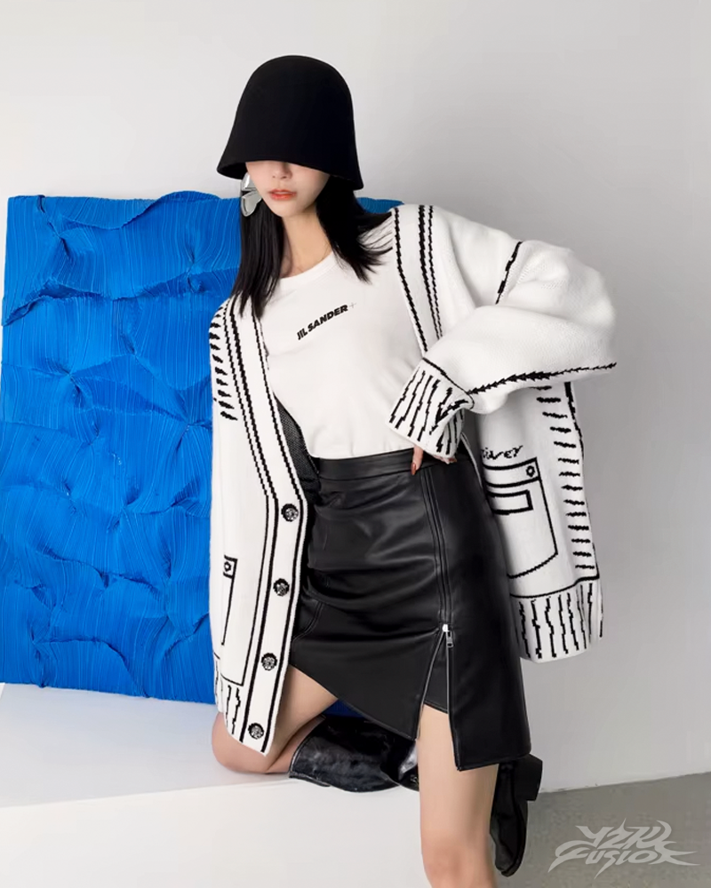 OFFSEAL Women's Graphic Cardigan