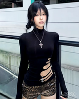OFFSEAL Y2K Cut Out Turtleneck Top