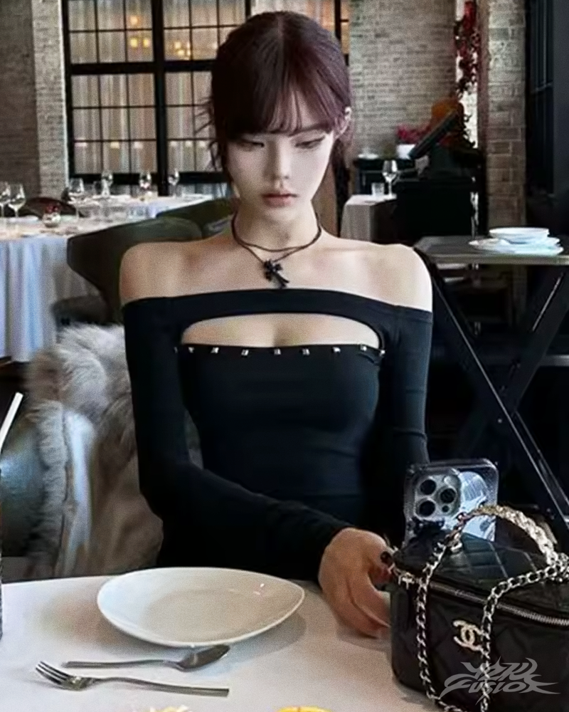 OFFSEAL Y2K Off The Shoulder Top