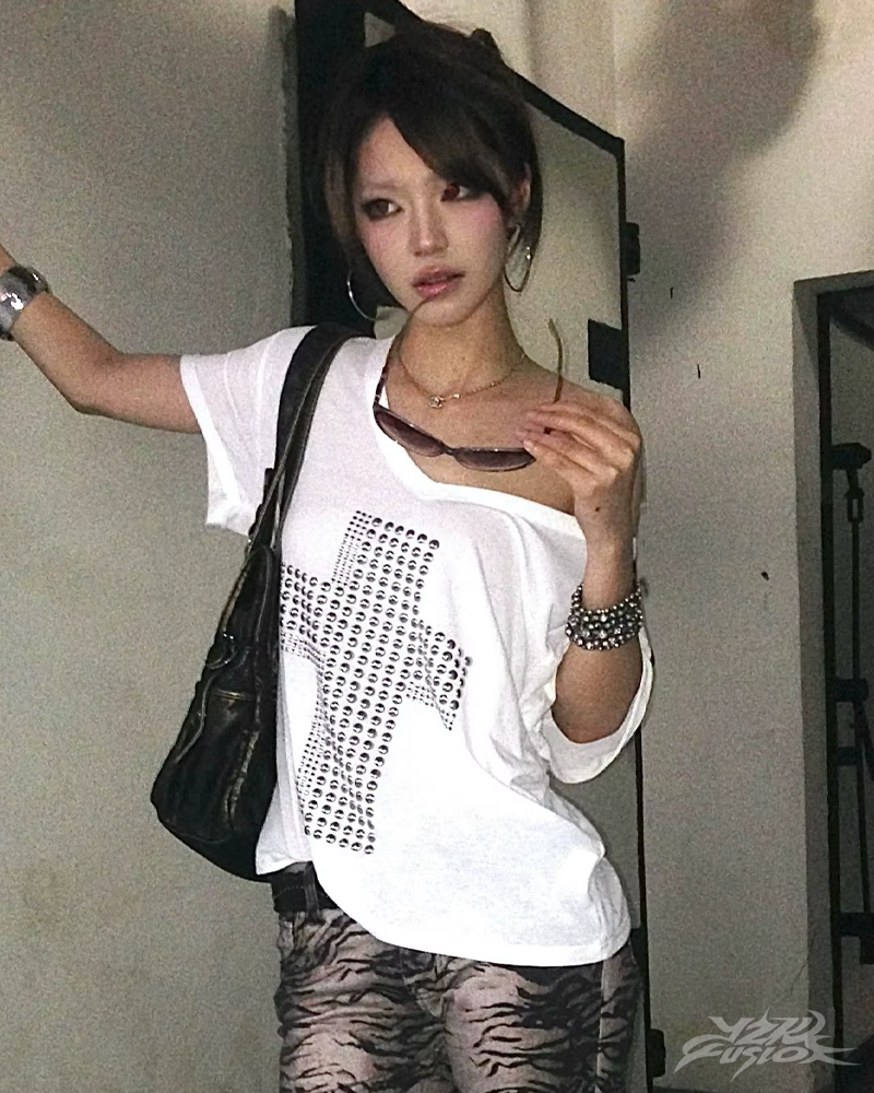 OFFSEAL Y2K Rhinestone Cross Top