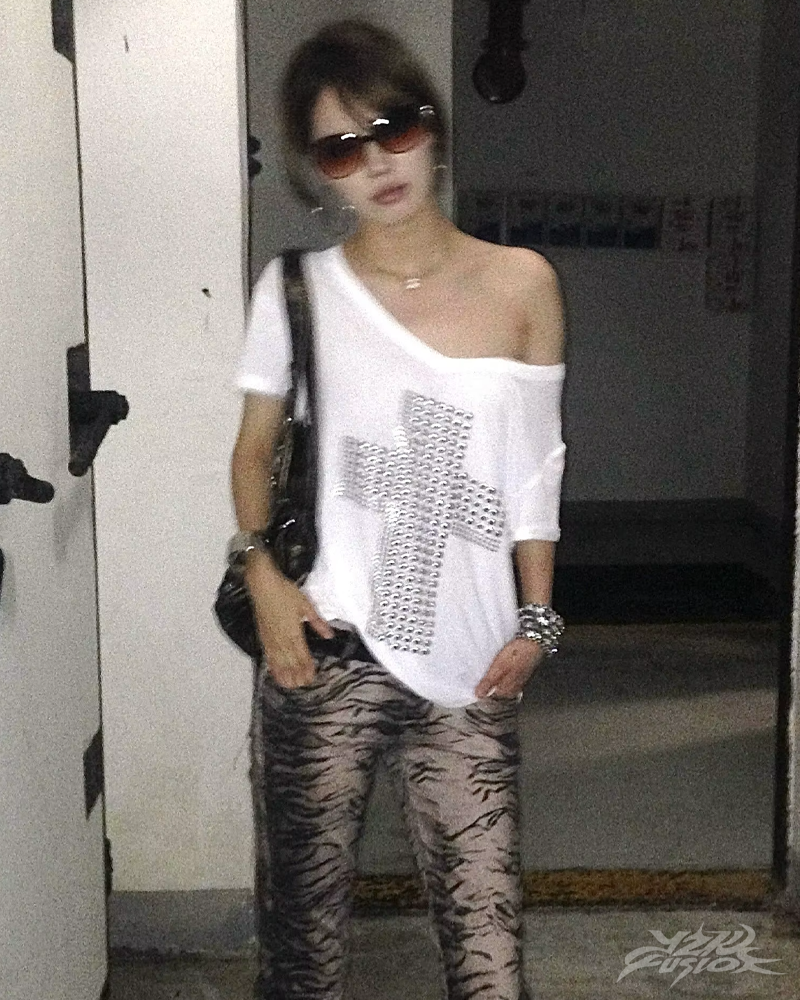 OFFSEAL Y2K Rhinestone Cross Top