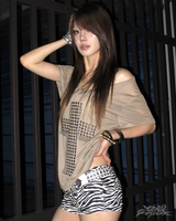 OFFSEAL Y2K Rhinestone Cross Top